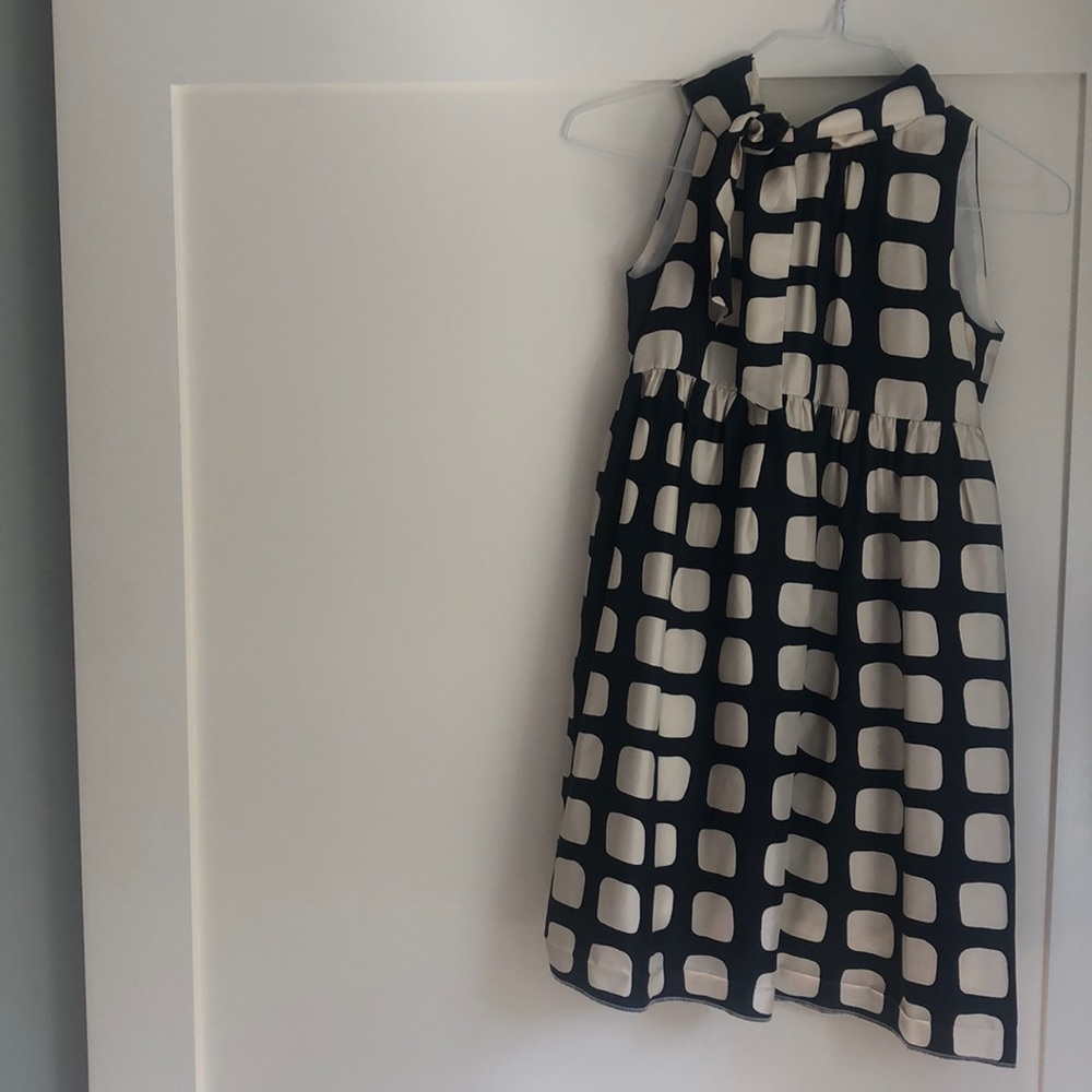 Kids dress size 14